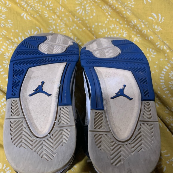 Air jordan 4 Motorsport kids size 4.5y used - Picture 4 of 4
